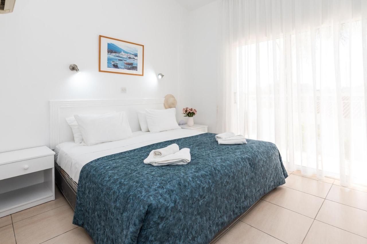 Fig Tree Z Holiday Resort Paralimni Exterior photo