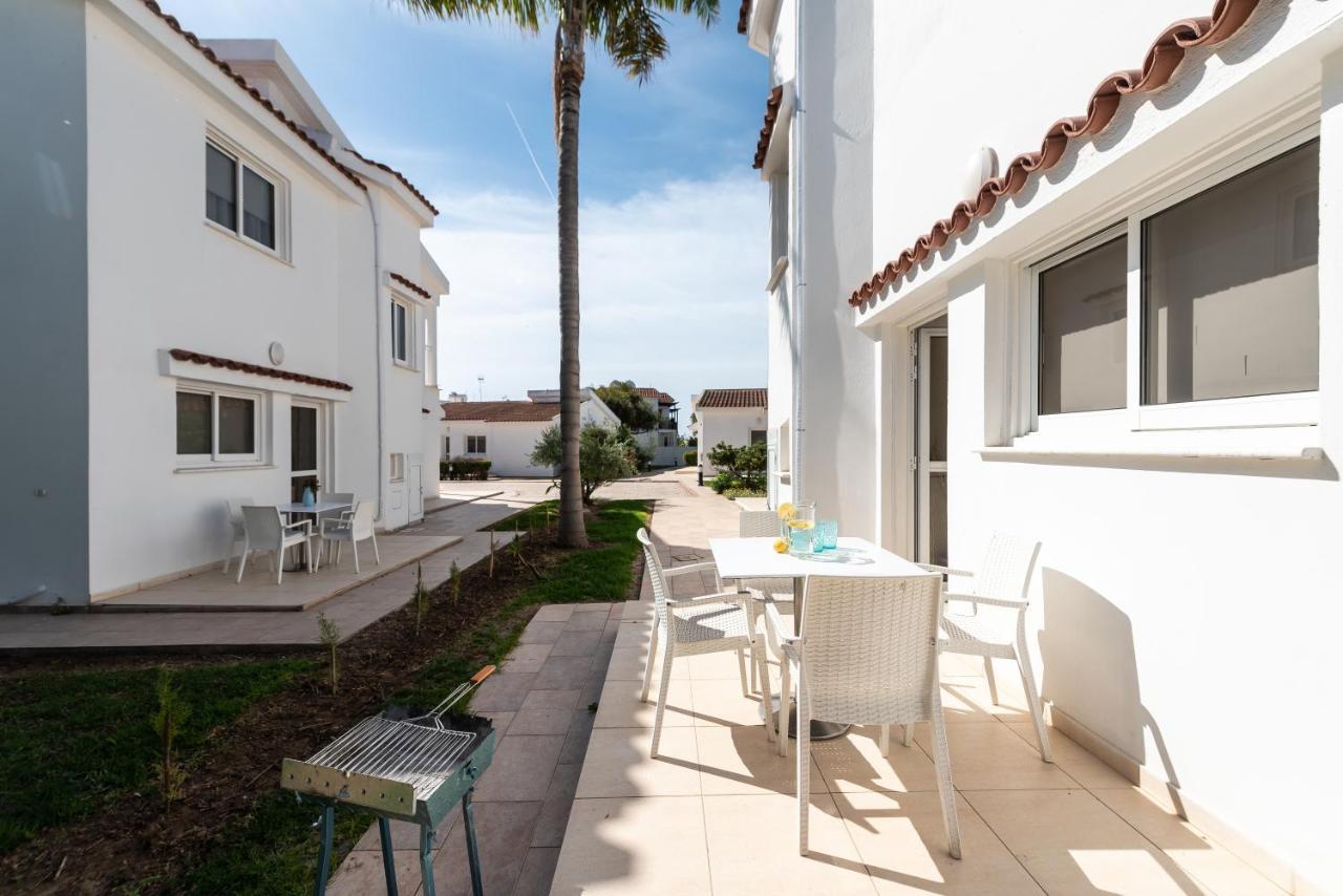 Fig Tree Z Holiday Resort Paralimni Exterior photo