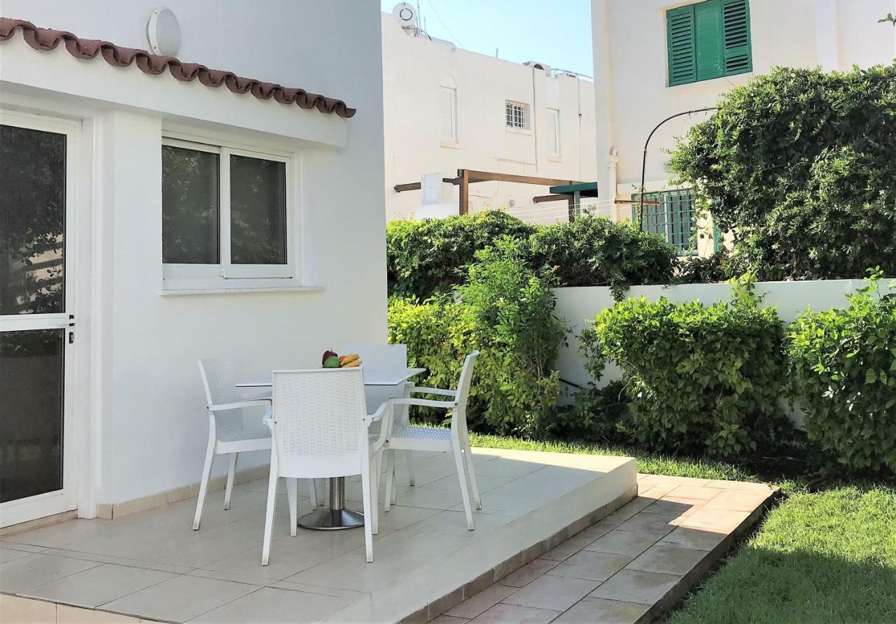 Fig Tree Z Holiday Resort Paralimni Exterior photo
